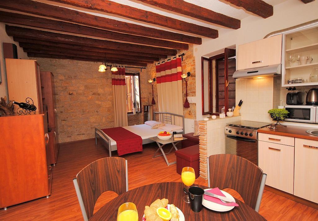 Guesthouse Ancient Stone Rovinj Chambre photo
